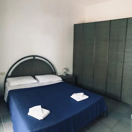 2 Bedroom / 100 Mt From The Beach La Caletta