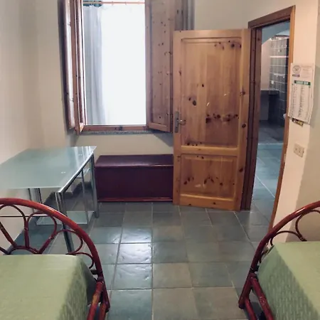2 Bedroom / 100 Mt From The Beach Lejlighed *