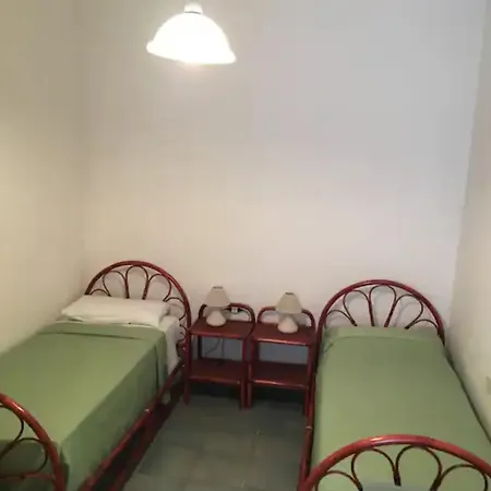 2 Bedroom / 100 Mt From The Beach Lejlighed *
